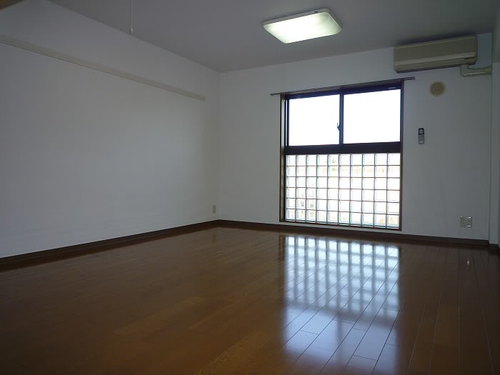 ウィステリア緑ヶ丘Ⅱ リビング