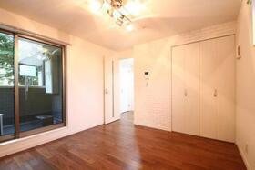 ラッフィナート笹塚 リビング