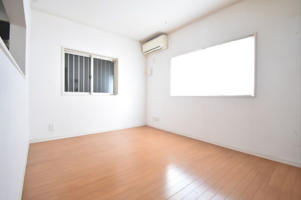 小島町1丁目戸建 リビング