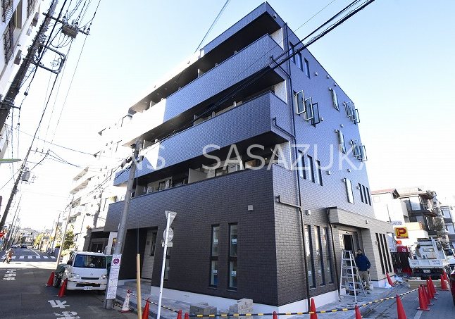 L'azalee（ラザレ） 外観