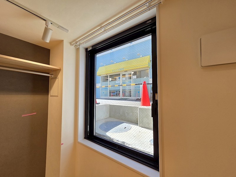 【ラフィネ調布】 ベランダ