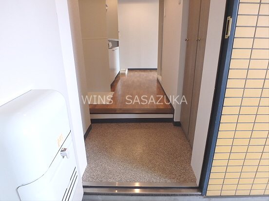 ロリエ笹塚　 玄関