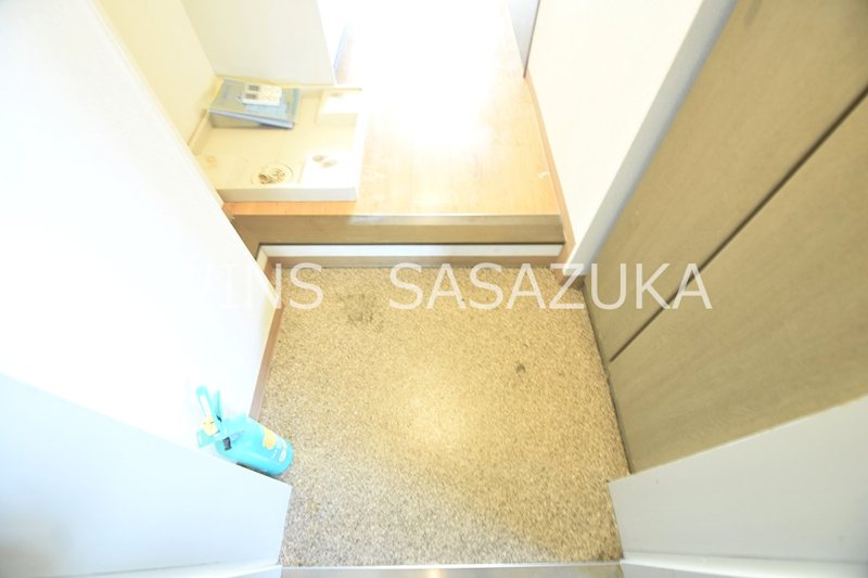 ロリエ笹塚　 玄関