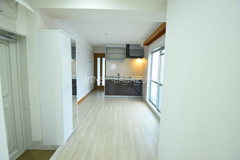 カールトンコート リビング