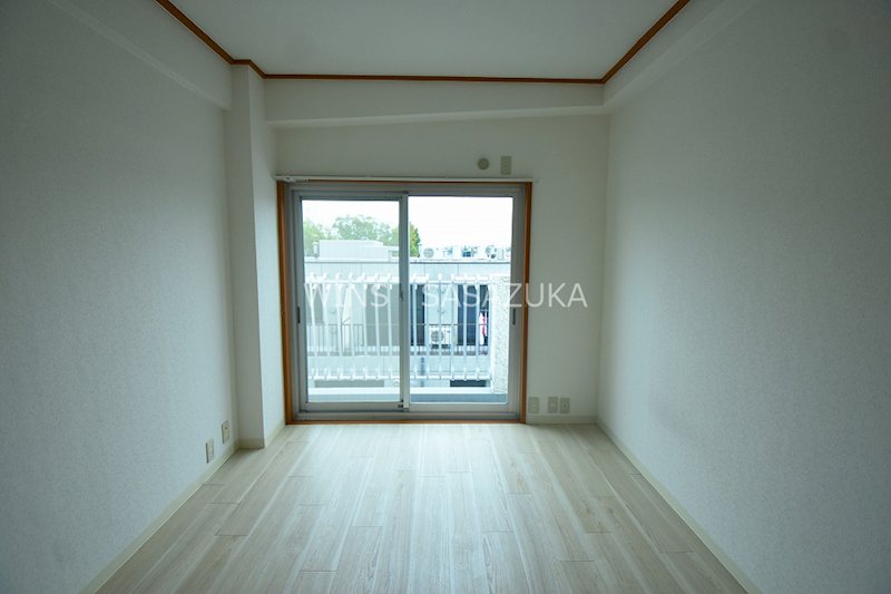 カールトンコート ベッドルーム