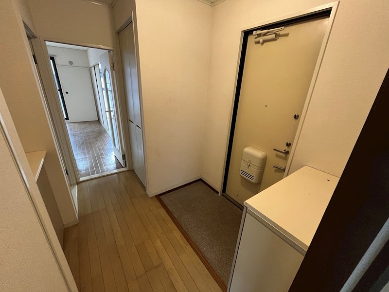 パインアベニューA 玄関