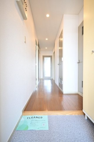 プラムガーデン 玄関