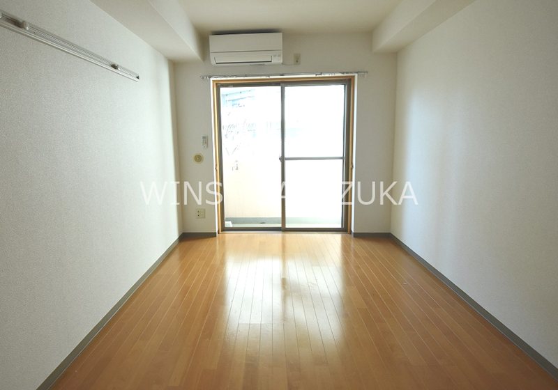 ソレイユ西原 リビング