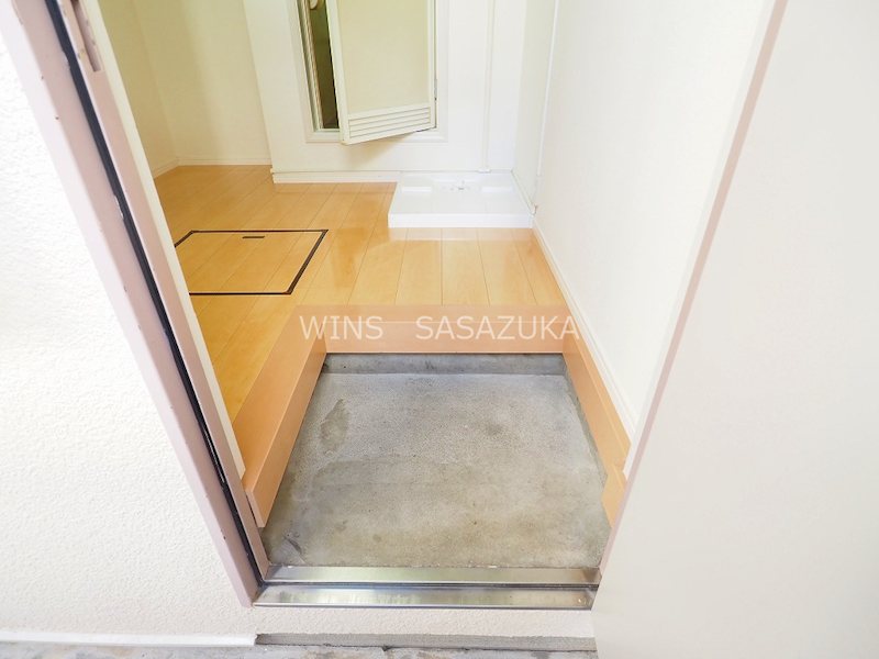 メゾンジョリ 玄関