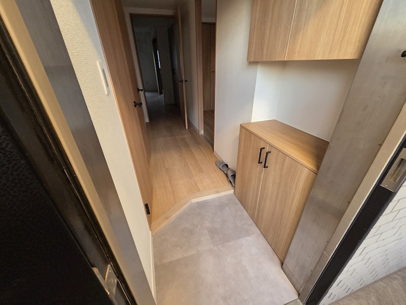 PARK MODERNつつじヶ丘 玄関