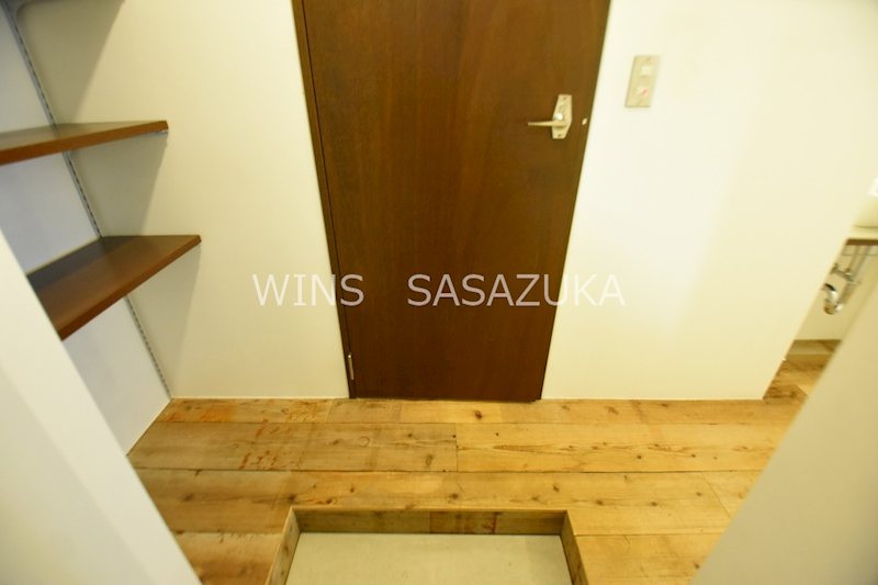 日神デュオステージ笹塚西館 玄関