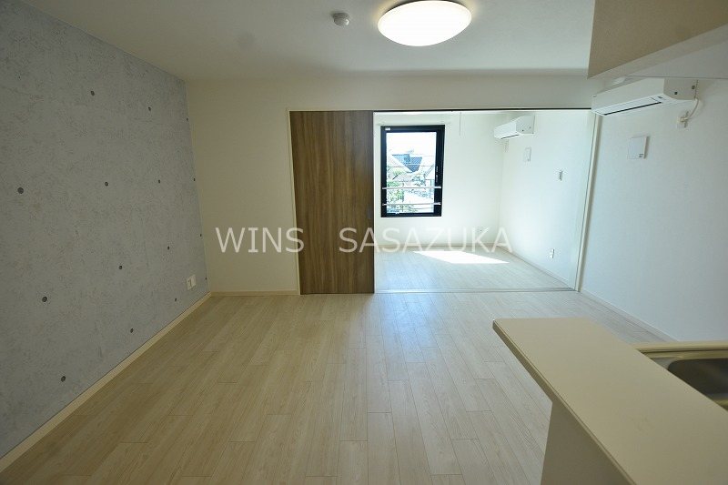 ルオーレ上北沢駅前 リビング