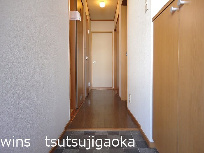 メープルアイ 玄関