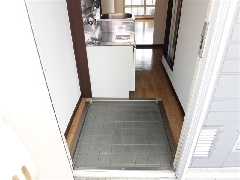 セラ上北沢  玄関