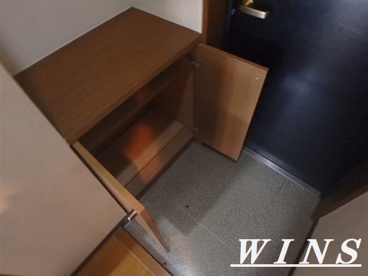 ロイヤル笹塚 　 玄関