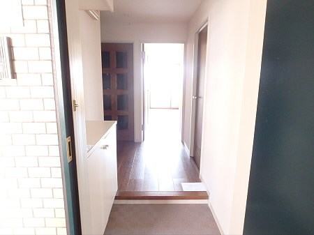 アブニール調布 玄関