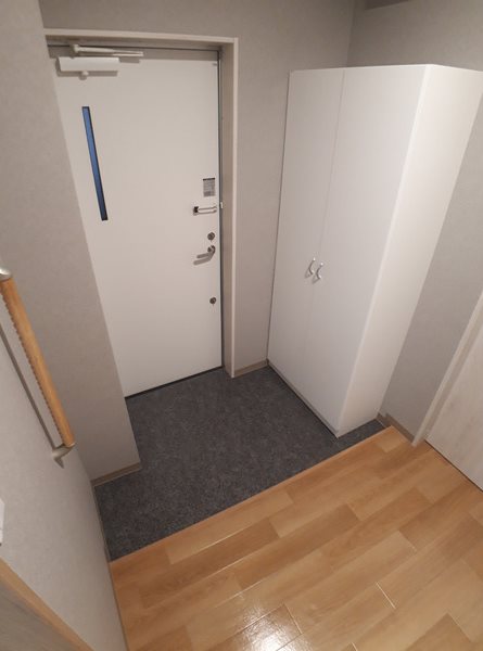 リベレンテ幡ヶ谷 玄関