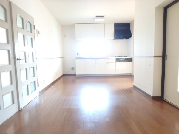 第一秀恵レジデンス リビング