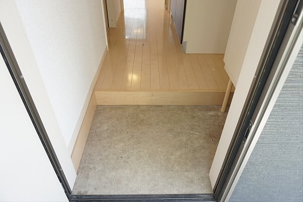 ハイムさつき 玄関