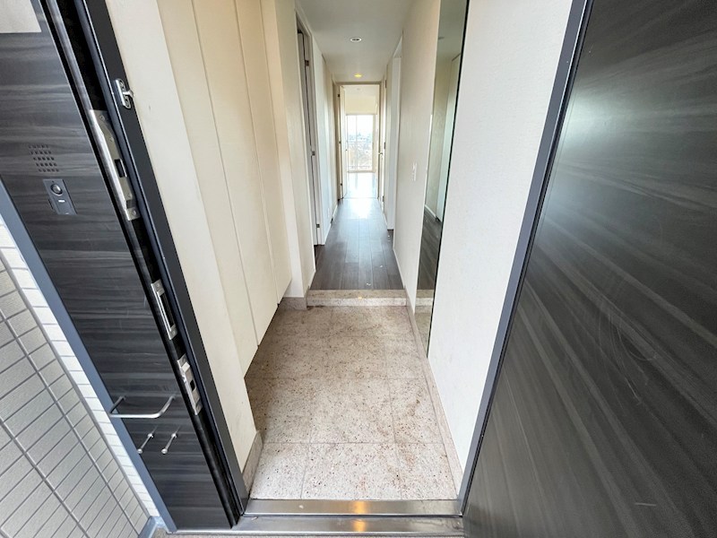 ザ・パークハウスつつじヶ丘（定期借家） 玄関