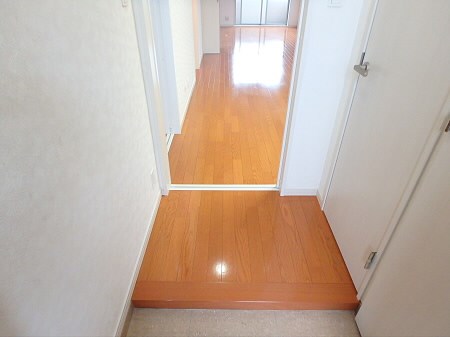 モンレーヴ染地 玄関