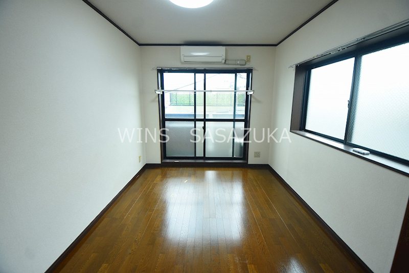 ロジマンエイト リビング