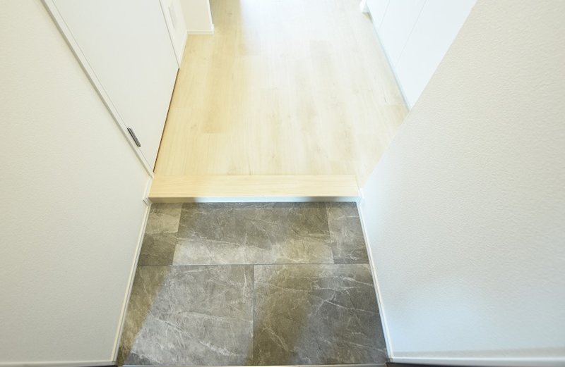 レジディア杉並方南町 玄関