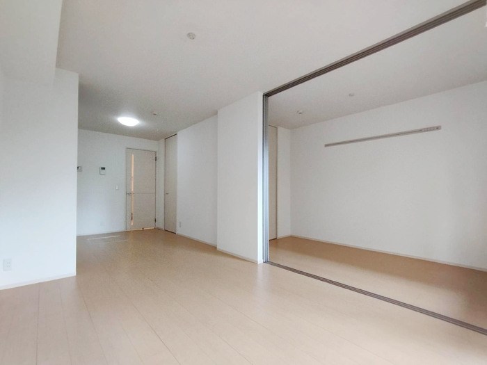 グランモア千歳烏山 リビング