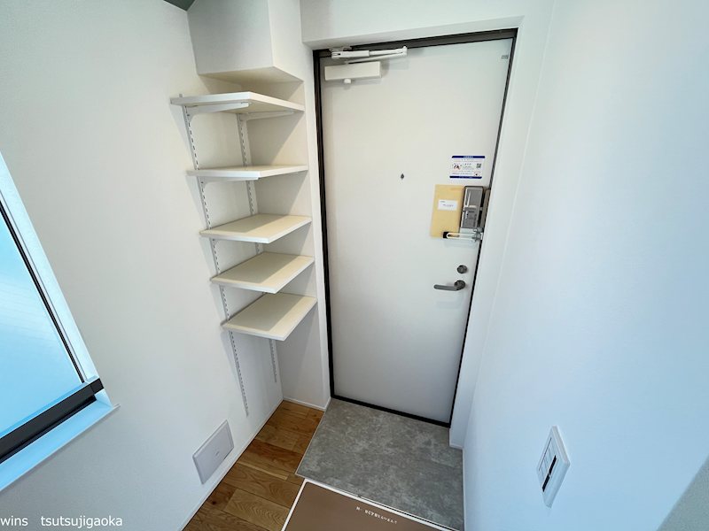 仙川アパートメント 玄関