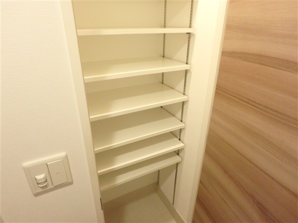 プレミスト調布駅前ブリリアントプレイス 玄関