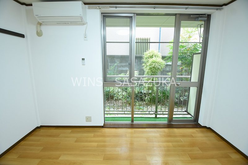 キャベッジホワイト リビング