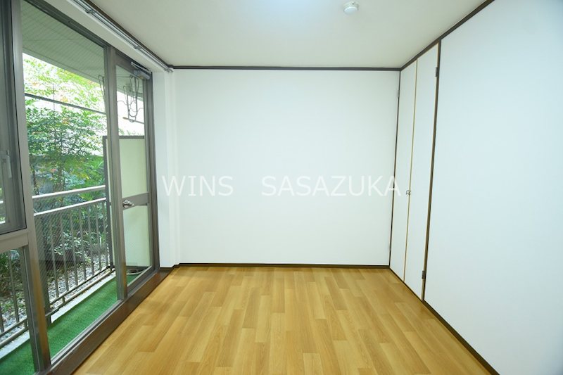 キャベッジホワイト ベッドルーム