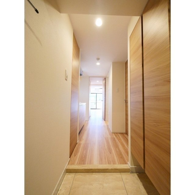 ディームス初台Ⅱ 玄関