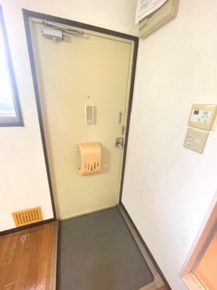 アルムハイツ 玄関