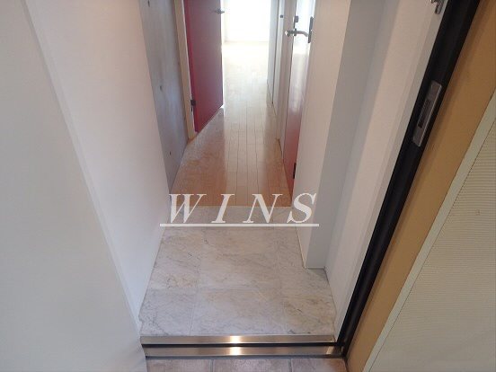 モデュロール渋谷本町 玄関