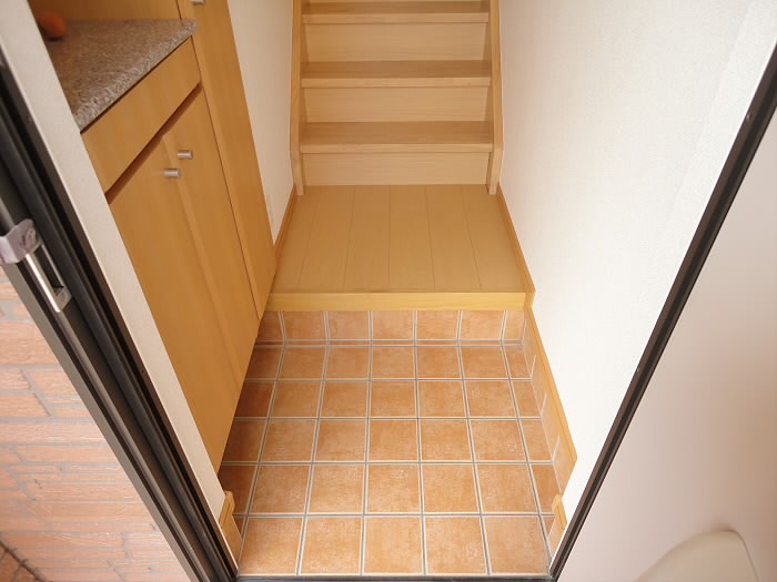 エレガンシア 玄関