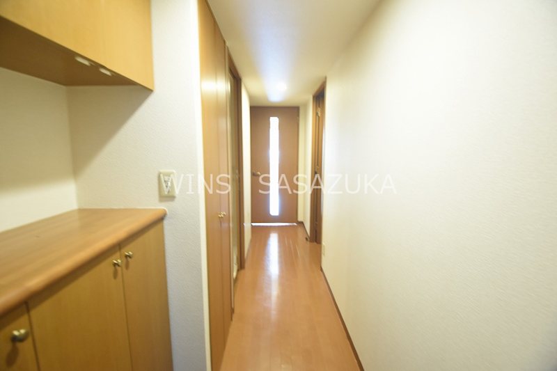 アボリアスコート笹塚WEST 玄関