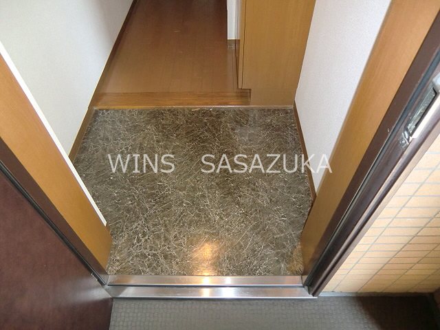 アボリアスコート笹塚イースト 玄関