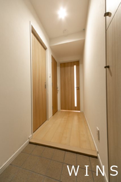 Court Hatsudai 玄関