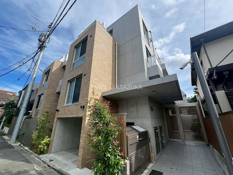 SPHERE　YOYOGIUEHARA　HILLTOP 外観