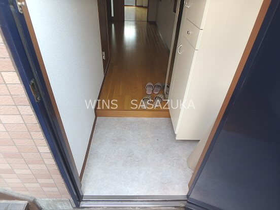 ハイツ山東　 玄関