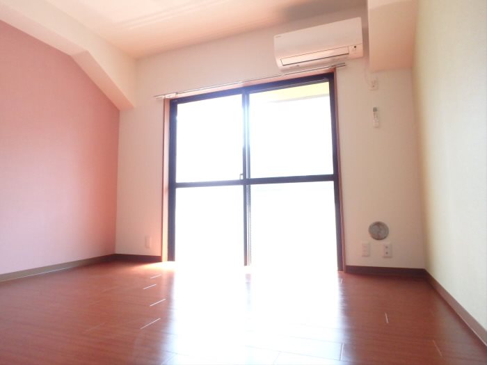 第5三栄ビル リビング