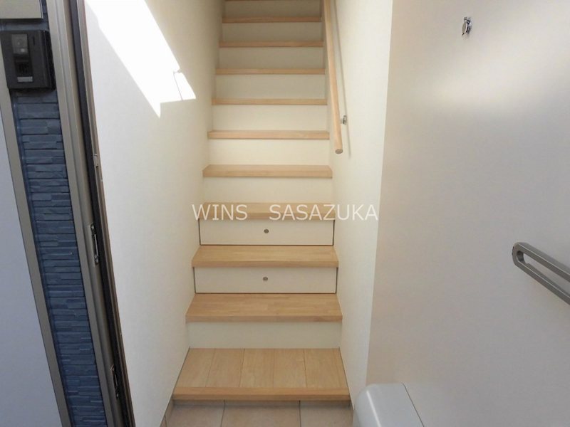 バーミープレイス桜上水Ⅲ  玄関