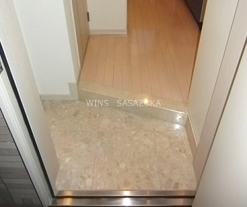 ガラ・シティ笹塚駅前　 玄関