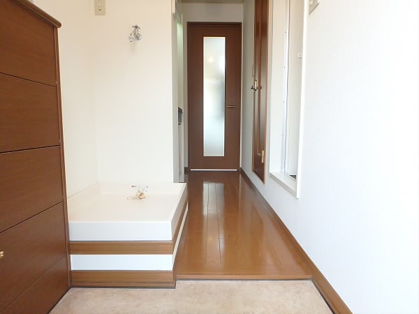 ハウス池亀1号館 玄関