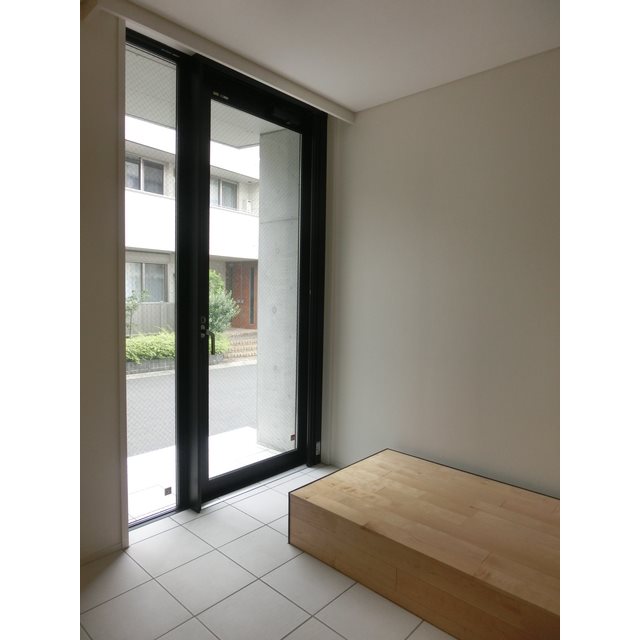 ル・トラン代々木公園 玄関