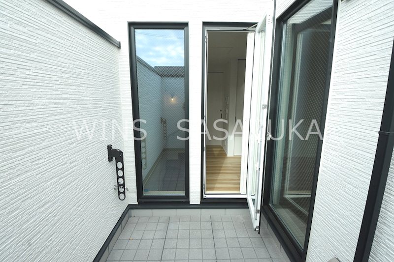 杉並区和泉1丁目貸家  ベランダ