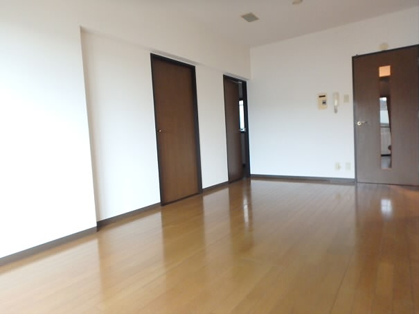 【メゾンベル・アネックス】 リビング