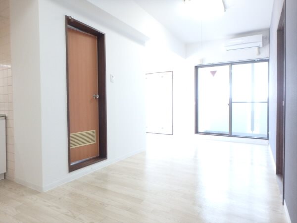 メゾン伊土 リビング