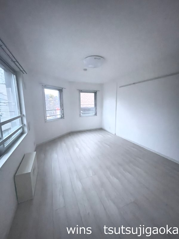 PRIME WIZ KHALIFA（プライムウィズカリファ） ベランダ